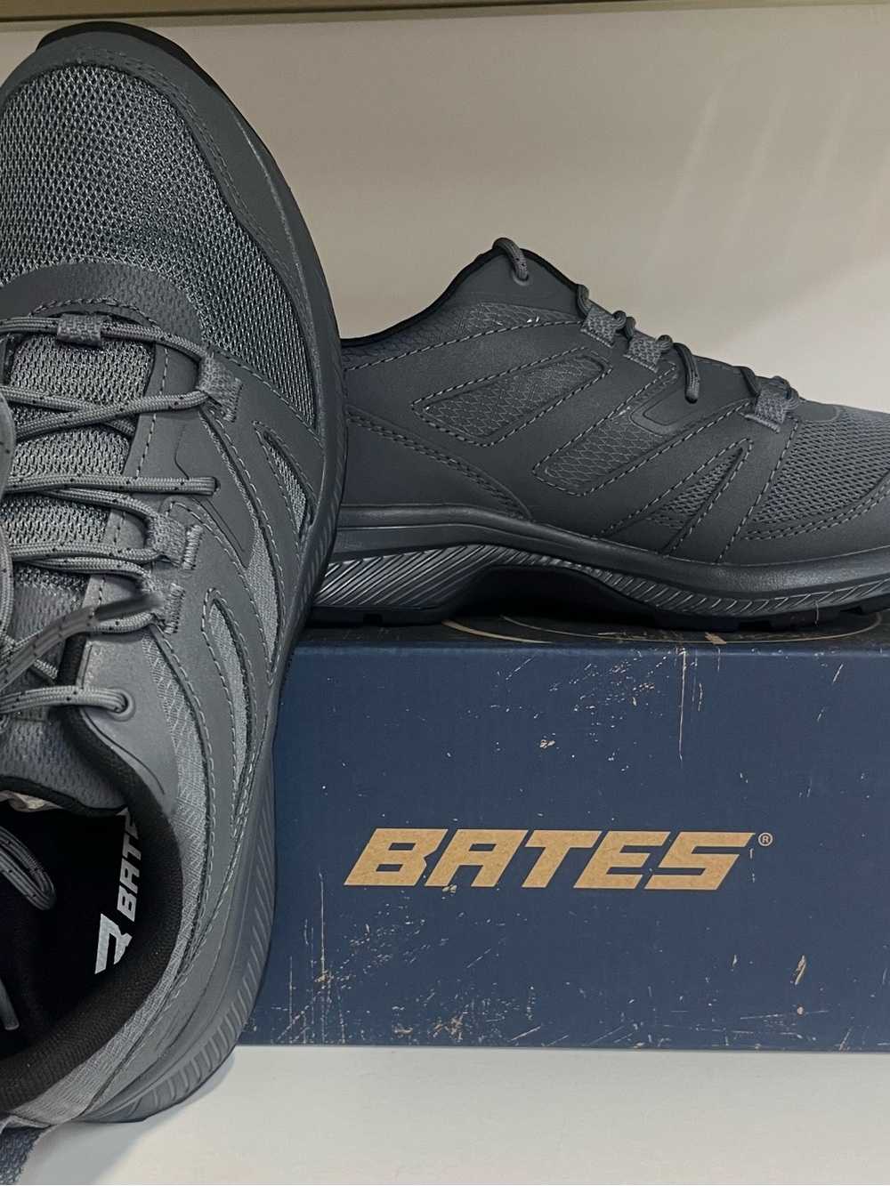 Bates RallyForce Men's Athletic Shoe - Gunmetal/Black - Picture 3 of 5